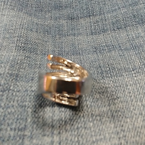 Park Lane Ring size think 7 - Picture 4 of 6